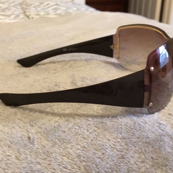 Women’s (or Unisex) Real Gucci Designer Sunglasses - Picture 4 of 8